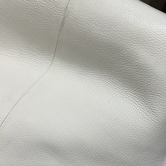 Tahari white leather bag - Picture 13 of 16